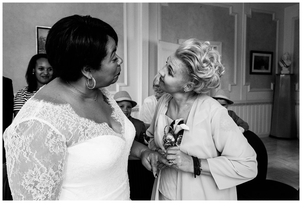 echange alliances d'un mariage civil lesbien