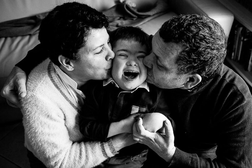 séance photo famille handicap - trisomie 21 - photographe handicap - audrey guyon