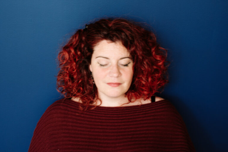 portrait femme sensible - séance photo professionnelle et personnelle dans la manche